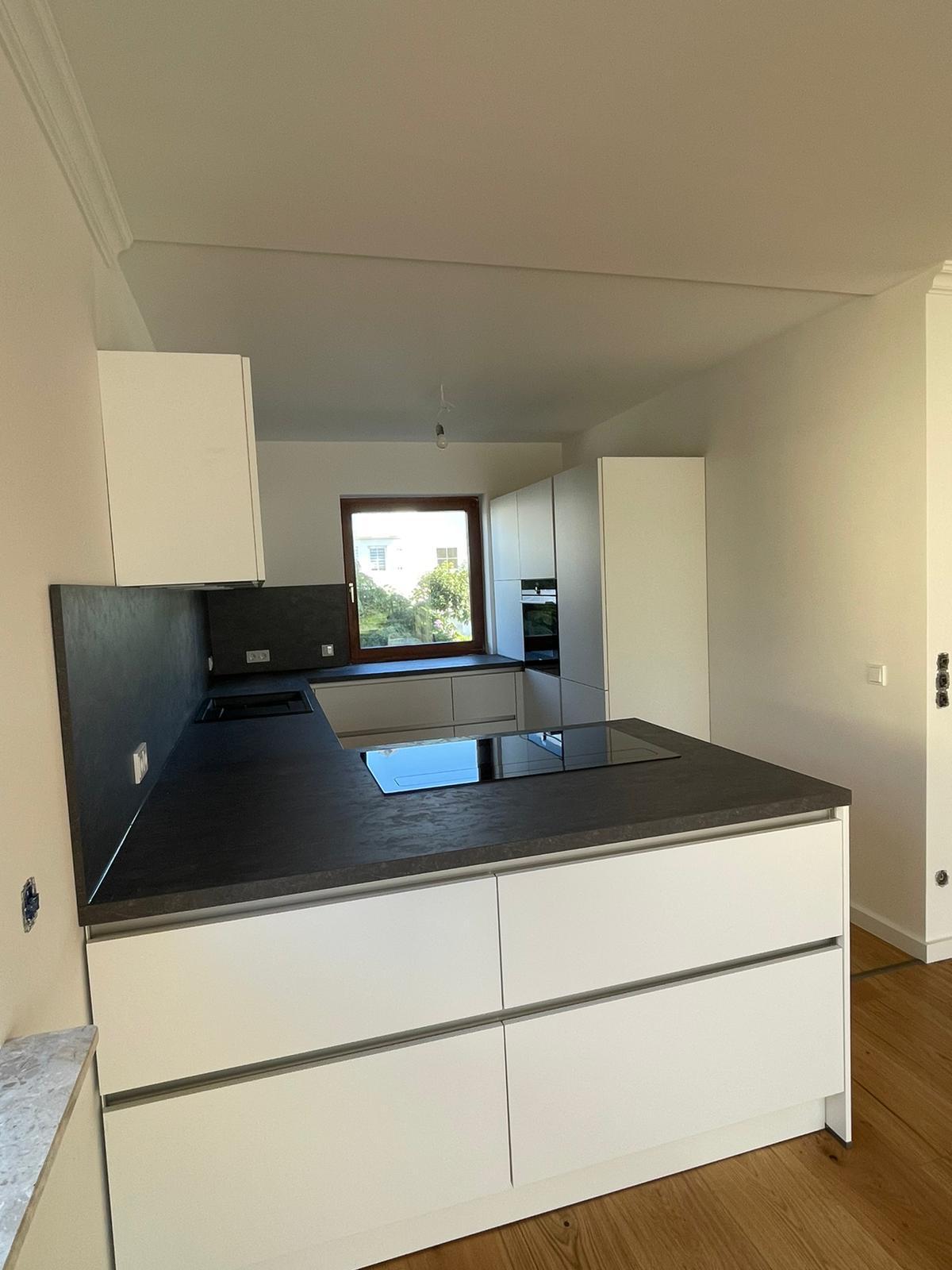 Küche vor der Modernisierung in Ockenheim (Umbauzustand / vorher)